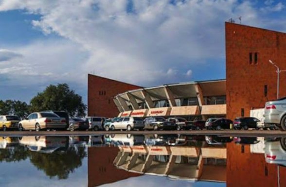 «Շիրակ» օդանավակայանում ռումբի առկայության կեղծ ահազանգը կատարելու կասկածանքով ձերբակալել են 36-ամյա տղամարդու. ՆԳՆ